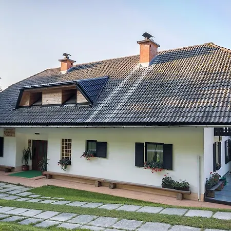 Zakrasnik Διαμέρισμα *