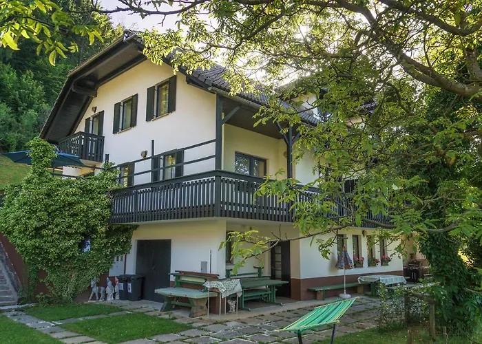 Apartment Zakrasnik *