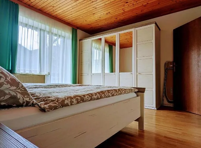 Zakrasnik Apartment *