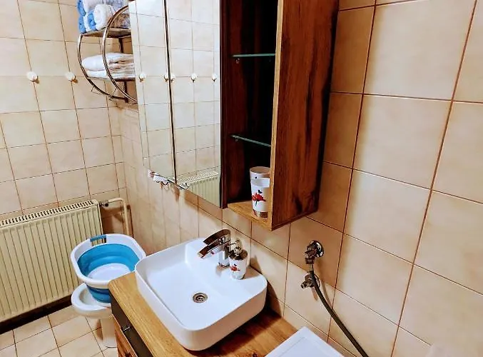 Zakrasnik * Škofja Loka